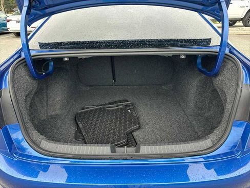 Used 2024 Volkswagen Jetta Sport image 14