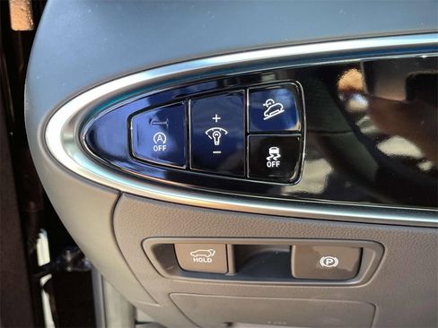 Certified 2024 Genesis GV70 3.5T Sport w/ Sport Advanced Package image 18