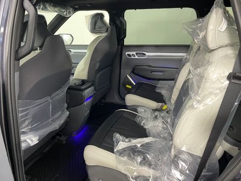 New 2026 Kia EV9 GT-Line image 4