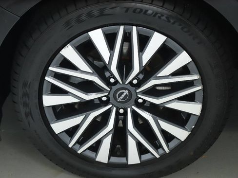 Used 2024 Nissan Altima 2.5 SV FWD image 36