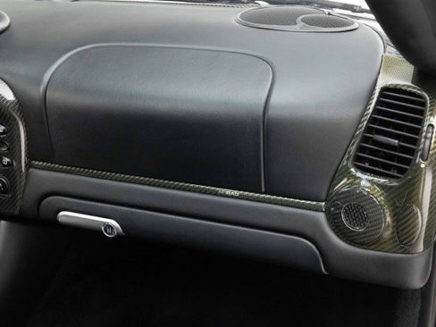 Used 2002 Porsche 911 Turbo image 38