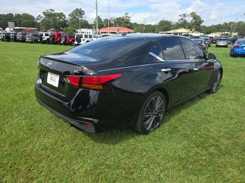 Used 2023 Nissan Altima 2.5 SL FWD image 8