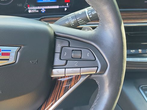 Used 2022 Cadillac Escalade Premium Luxury AWD/4WD image 26