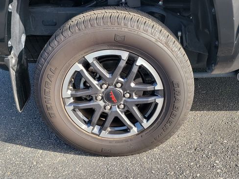 Certified 2025 Toyota Tacoma TRD Sport RWD image 9
