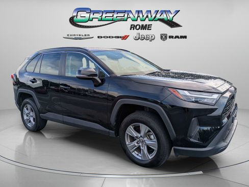 Used 2024 Toyota RAV4 XLE FWD image 1