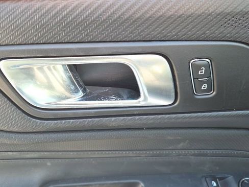 Certified 2025 Ford Mustang Premium image 16