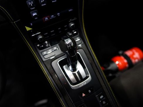 Used 2021 Porsche 718 Cayman GT4 image 28