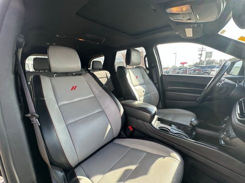 Used 2023 Dodge Durango GT image 29