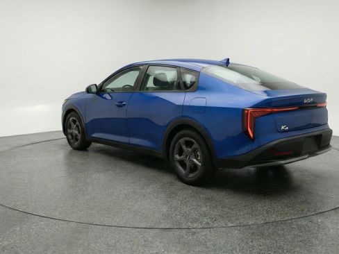 Used 2025 Kia K4 FWD image 6