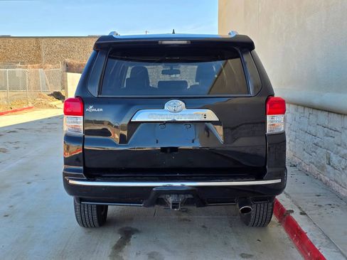 Used 2010 Toyota 4Runner Limited image 4