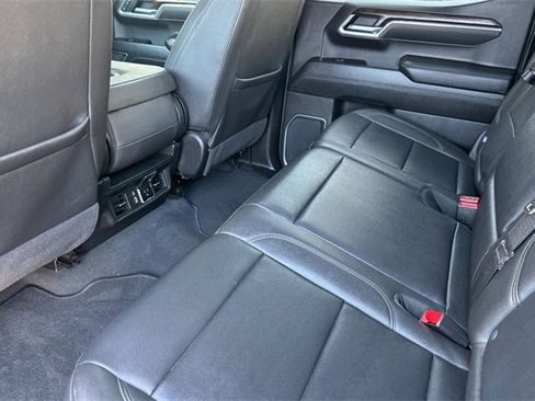 Used 2025 GMC Sierra 1500 SLT image 14