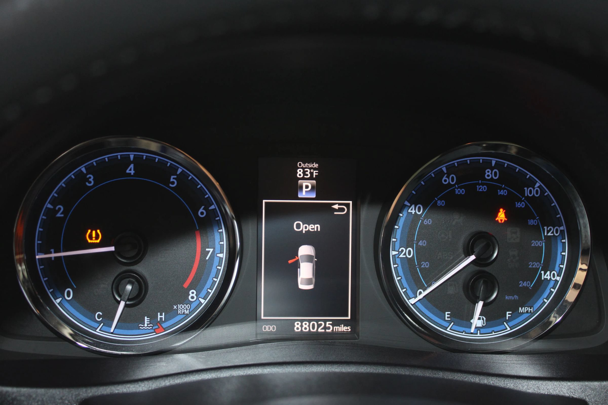 Used 2018 Toyota Corolla SE FWD image 12