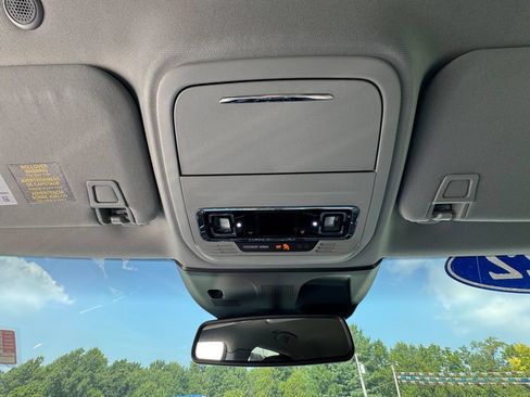 Used 2022 Lincoln Corsair FWD image 30
