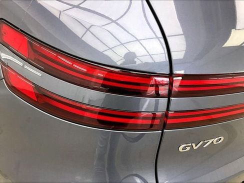 New 2026 Genesis GV70 2.5T Select AWD/4WD image 37