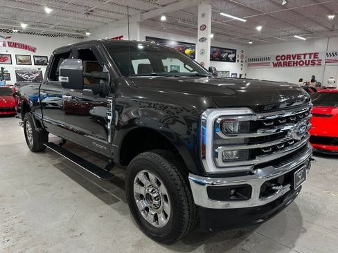 Used 2024 Ford F250 Lariat w/ Lariat Ultimate Package AWD/4WD image 16