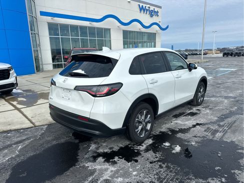 New 2026 Honda HR-V LX image 8