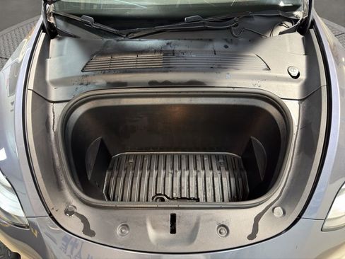 Used 2020 Tesla Model Y Performance image 27