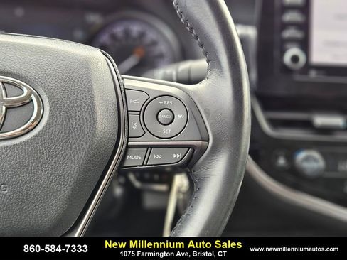 Used 2022 Toyota Camry SE image 28