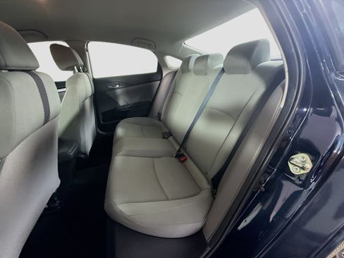 Used 2020 Honda Civic LX image 24