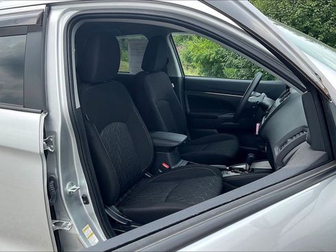 Used 2023 Mitsubishi Outlander Sport ES image 7