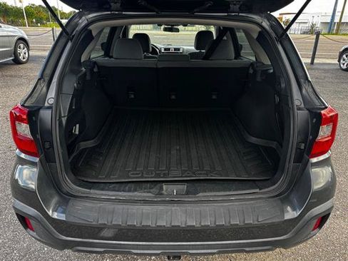 Used 2019 Subaru Outback 2.5i AWD/4WD image 18