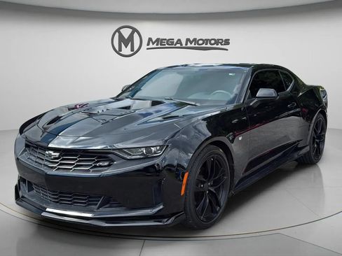 Used 2019 Chevrolet Camaro LT w/ 1LE Track Performance Package RWD image 1