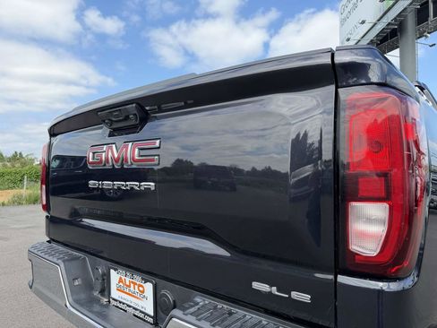 Used 2023 GMC Sierra 1500 SLE w/ Enhanced Capability Package AWD/4WD image 13