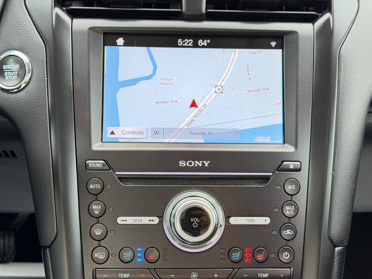 Used 2019 Ford Fusion Energi Titanium FWD image 22
