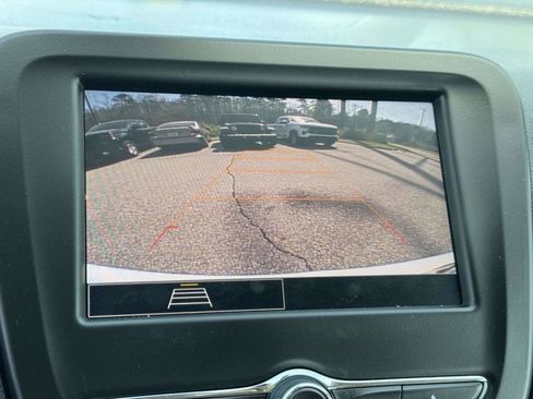 Used 2024 Chevrolet Equinox LT w/ LPO, Floor Liner Package FWD image 5
