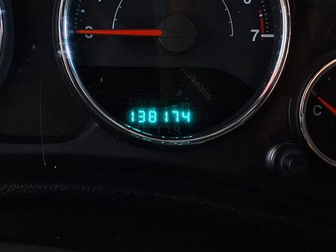 Used 2013 Jeep Wrangler Unlimited Sahara image 25