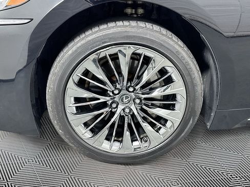 Used 2020 Lexus LS 500 image 34