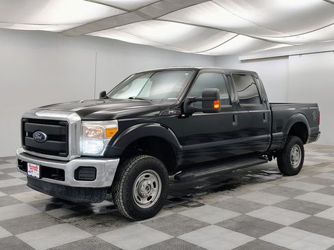 Used 2016 Ford F250 XL w/ Power Equipment Group image 6