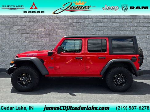 Used 2024 Jeep Wrangler Unlimited AWD/4WD image 2