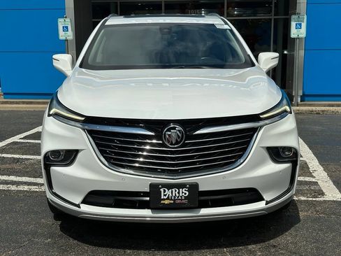 Used 2024 Buick Enclave Essence w/ Experience Buick Package FWD image 2