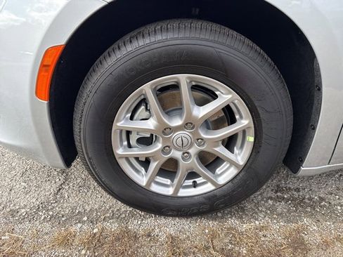 New 2026 Chrysler Voyager LX image 9