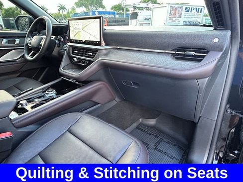 Used 2025 Ford Explorer Platinum w/ Ultimate Package image 26