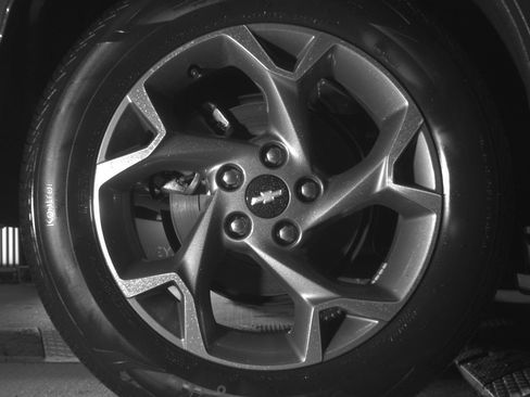 Used 2025 Chevrolet Trax LT FWD image 18