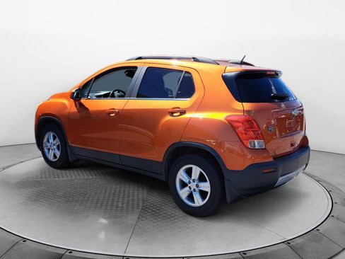 Used 2016 Chevrolet Trax LT w/ LT Sun and Sound Package FWD image 5