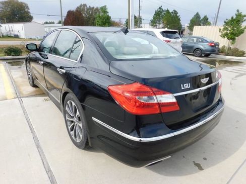 Used 2013 Hyundai Genesis 5.0 R-Spec image 5