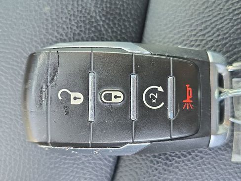 Used 2022 RAM 1500 Big Horn w/ Night Edition AWD/4WD image 36