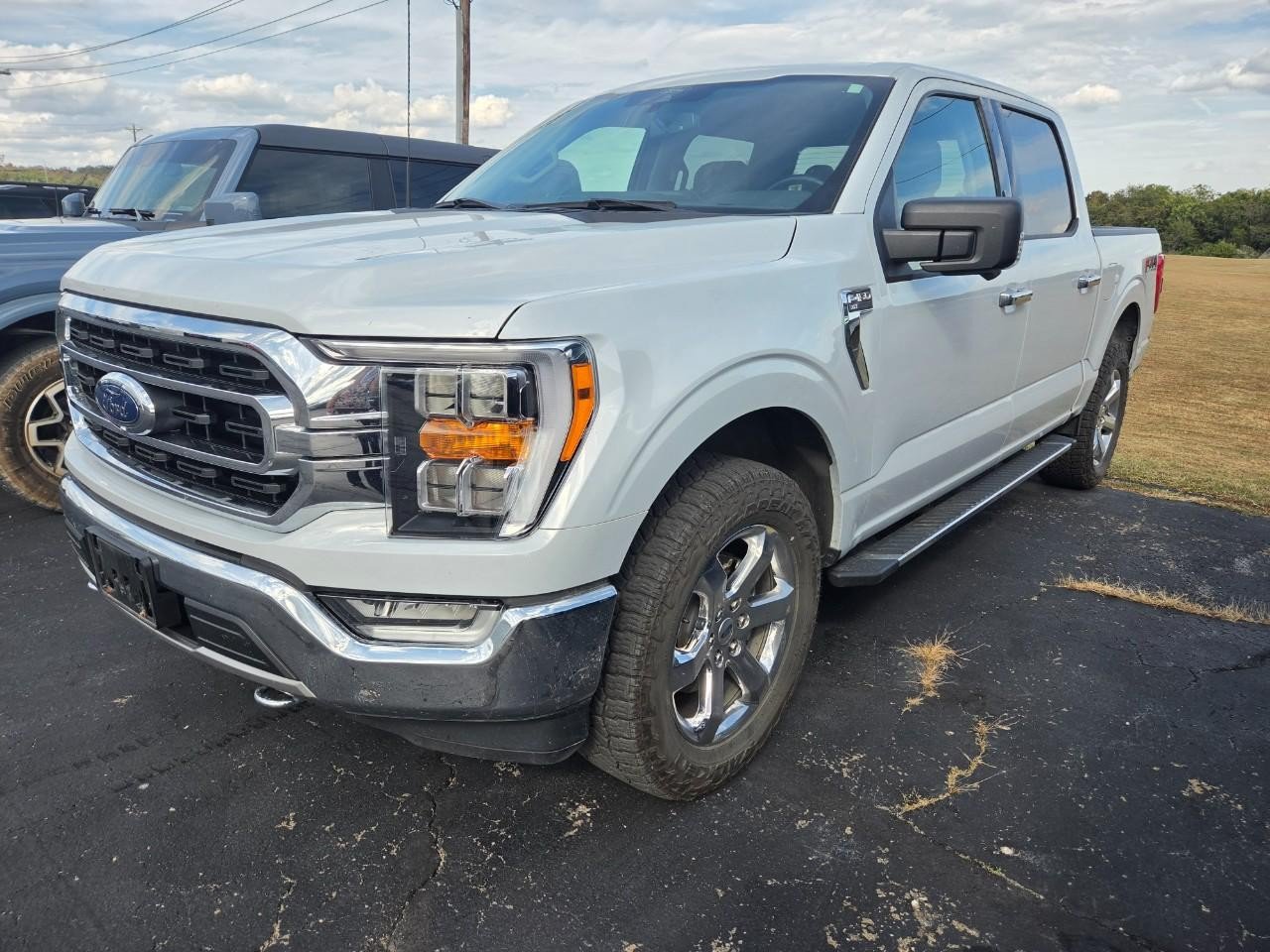 Used 2021 Ford F150 XLT w/ Equipment Group 302A High AWD/4WD image 2