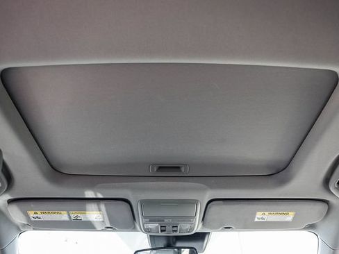 Used 2022 Honda CR-V EX-L image 16