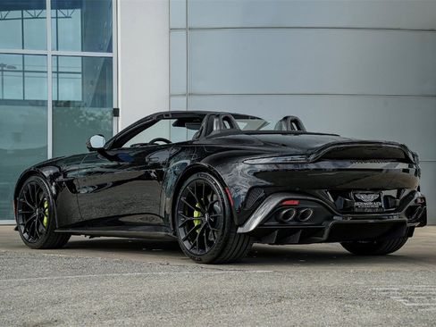 New 2026 Aston Martin V8 Vantage Roadster image 12
