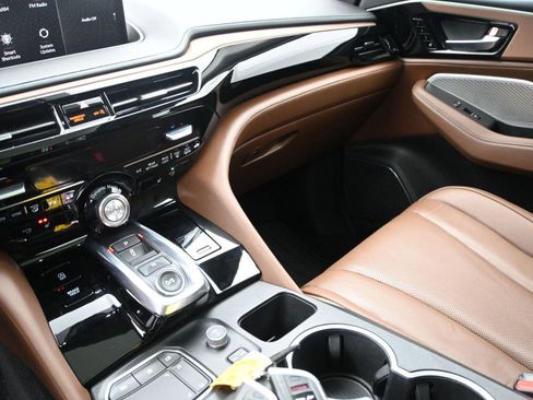 Certified 2023 Acura MDX SH-AWD w/ Technology Package image 4