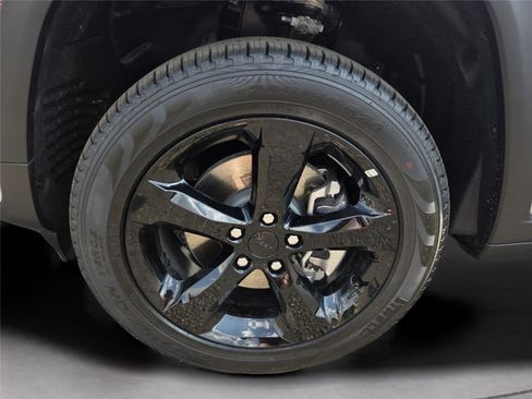 New 2026 Jeep Grand Cherokee L Limited image 40