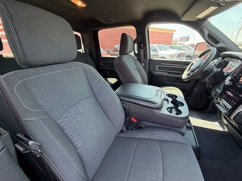 Used 2026 RAM 2500 Big Horn AWD/4WD image 3