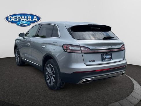 Used 2022 Lincoln Nautilus AWD image 3