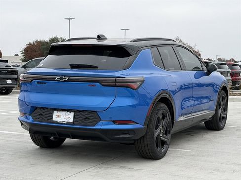 New 2026 Chevrolet Equinox EV RS image 4