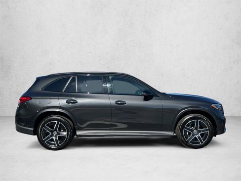 Certified 2026 Mercedes-Benz GLC 300 4MATIC image 4