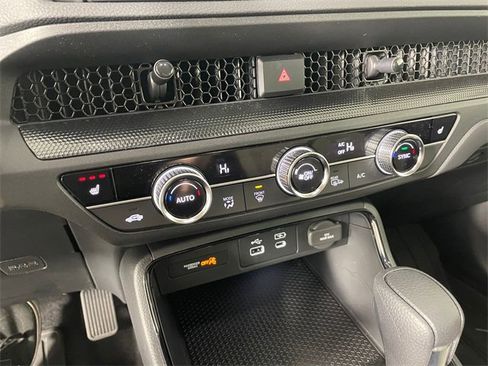 Used 2025 Honda CR-V EX image 8